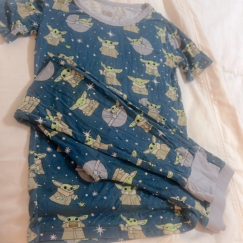 Little Sleepies Grogu Pajamas Kids 2 pc size 9/10 - Picture 3 of 4